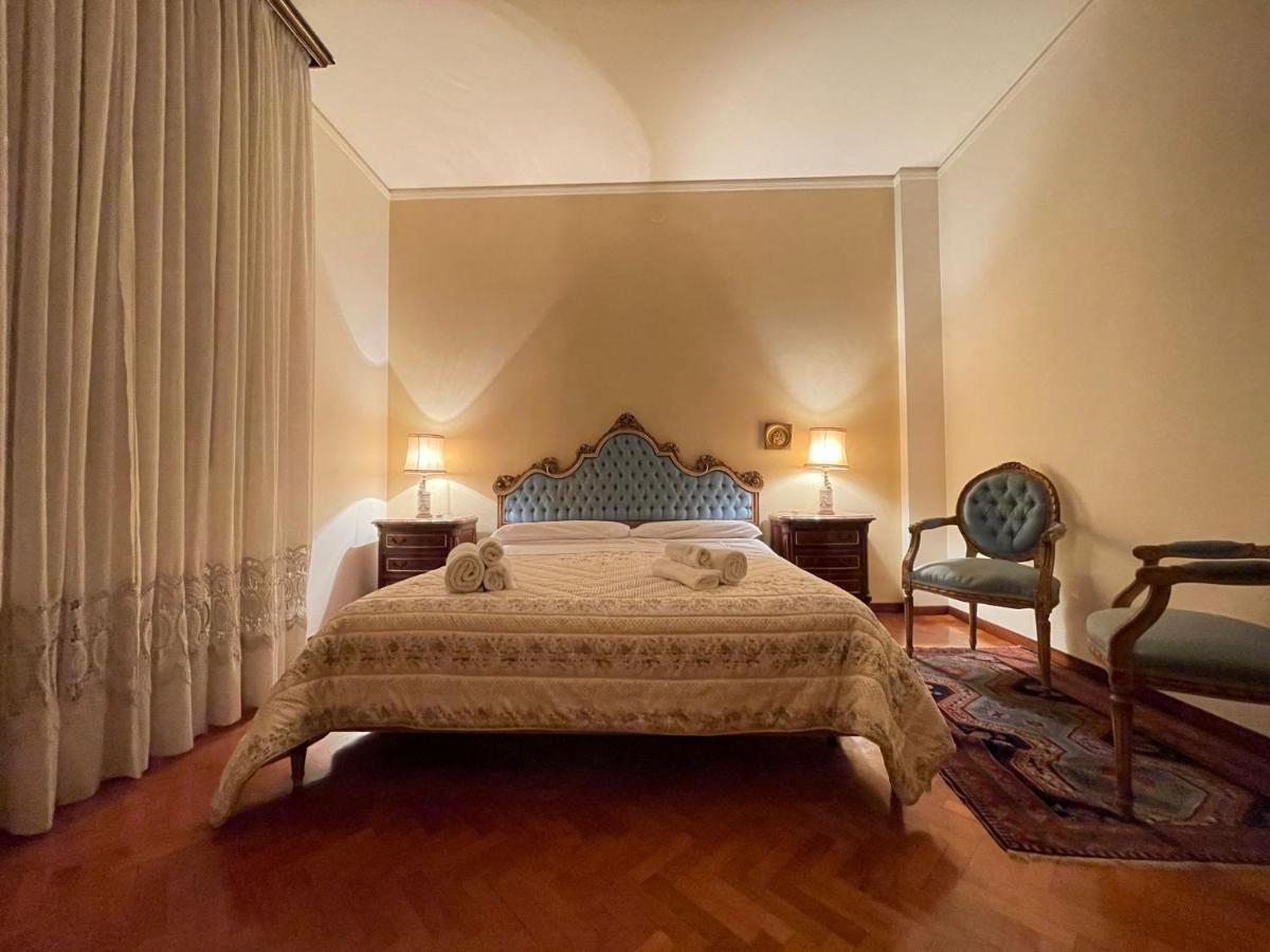 Royal Suite - Near Station & City Center Modena Exterior photo
